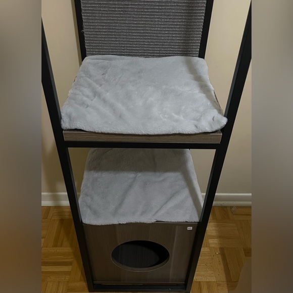 Cat Tree / Cat House - Picture 4 of 5